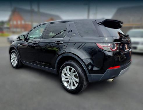 Black 2018 Land Rover Discovery Sport HSE