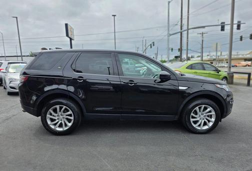 Black 2018 Land Rover Discovery Sport HSE