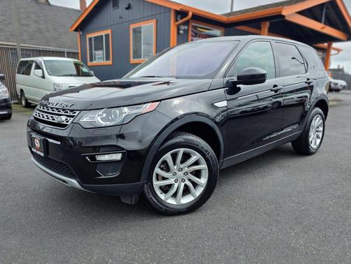Black 2018 Land Rover Discovery Sport HSE