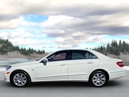 White 2012 Mercedes-Benz E-Class 4MATIC