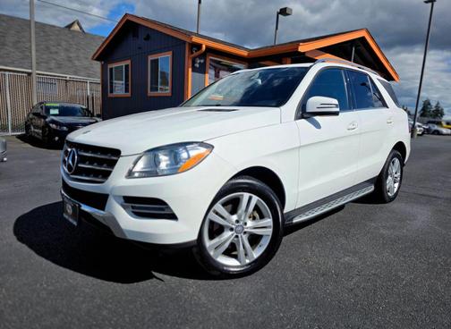 White 2014 Mercedes-Benz M-Class 4MATIC