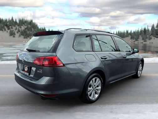 2017 Volkswagen Golf SportWagen TSI S