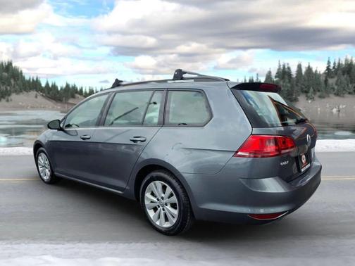 2017 Volkswagen Golf SportWagen TSI S
