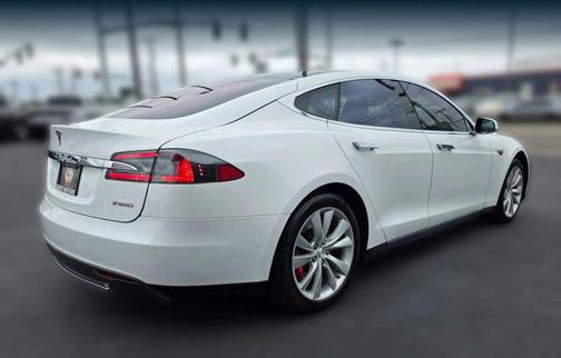 White 2015 Tesla Model S P85D