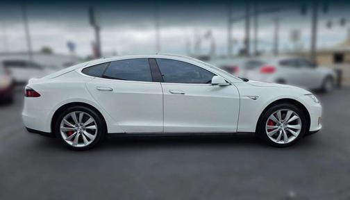 White 2015 Tesla Model S P85D