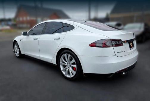 White 2015 Tesla Model S P85D