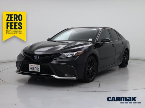Black 2023 Toyota Camry Hybrid XSE