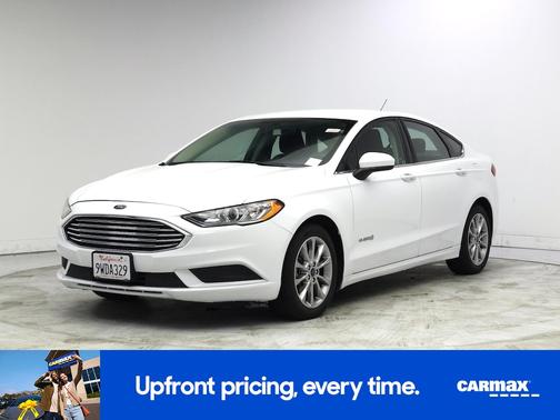 White 2017 Ford Fusion Hybrid SE