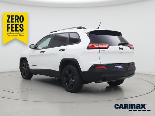 White 2016 Jeep Cherokee Altitude