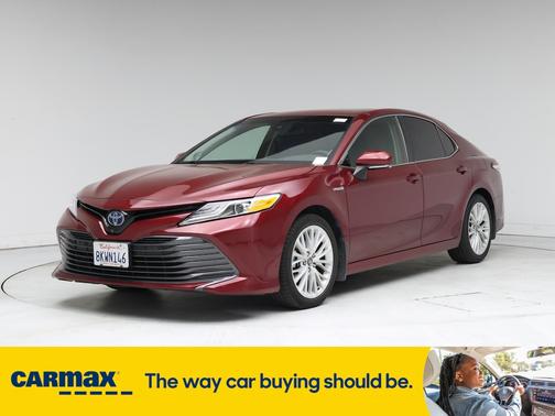 2019 Toyota Camry Hybrid XLE
