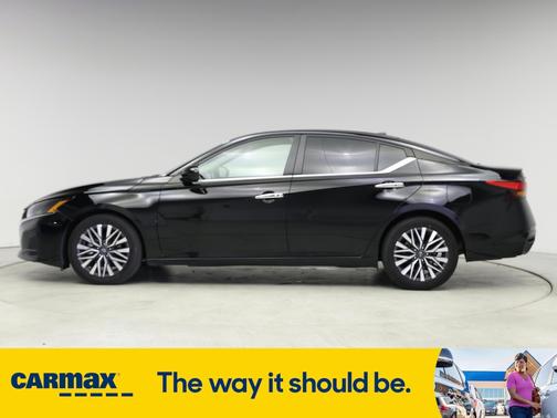 2023 Nissan Altima SV