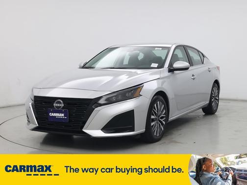 2023 Nissan Altima SV