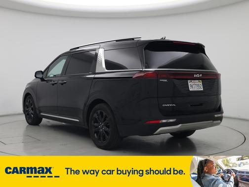 2024 Kia Carnival SX