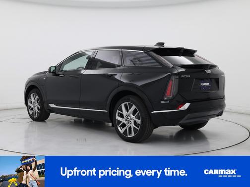 2025 Cadillac OPTIQ Luxury 1