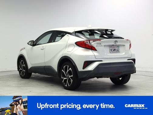 White 2018 Toyota C-HR XLE Premium