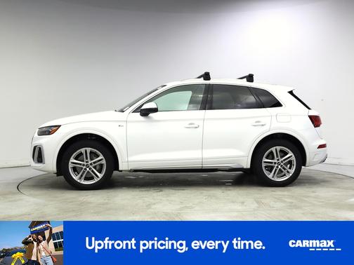 White 2021 Audi Q5 e Premium
