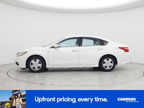 White 2016 Nissan Altima S