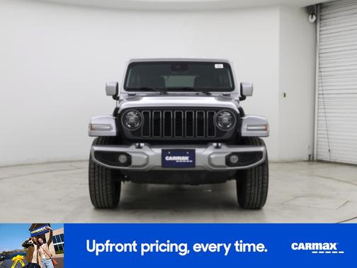 Silver 2021 Jeep Wrangler Unlimited Sahara High Altitude