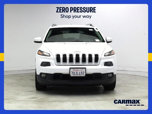 White 2015 Jeep Cherokee Latitude