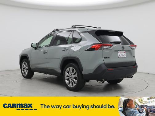 2023 Toyota RAV4 XLE Premium
