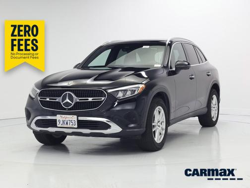 Black 2023 Mercedes-Benz GLC 300