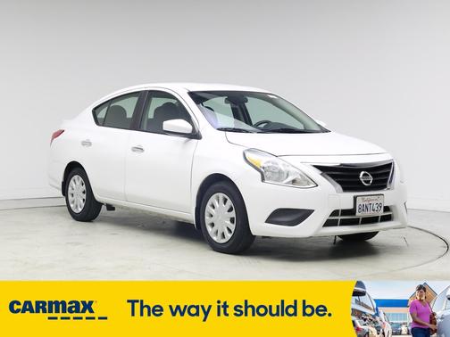 2017 Nissan Versa SV