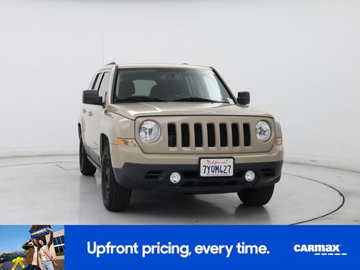 Tan 2017 Jeep Patriot Sport