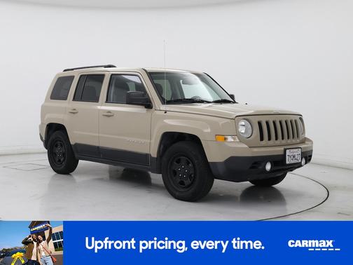 Tan 2017 Jeep Patriot Sport