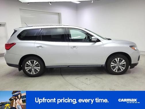 2018 Nissan Pathfinder S