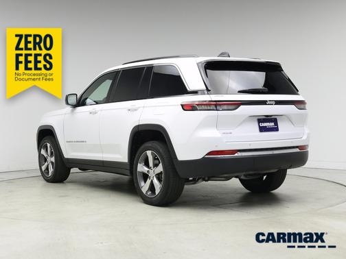 White 2025 Jeep Grand Cherokee Altitude