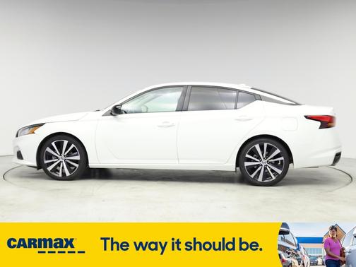 2022 Nissan Altima SR