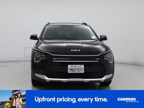Black 2024 Kia Niro LX
