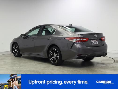 Gray 2019 Toyota Camry SE