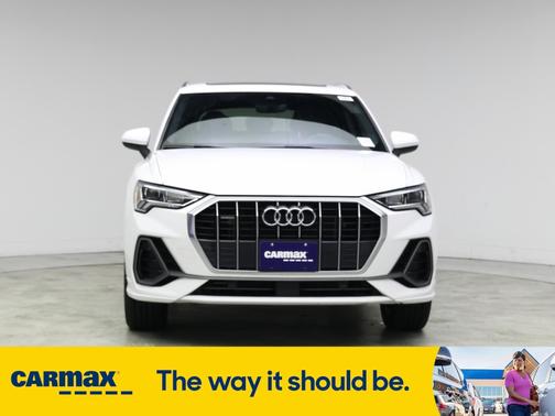 2023 Audi Q3 Premium