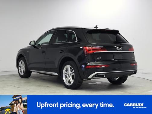 Black 2024 Audi Q5 S-Line Premium