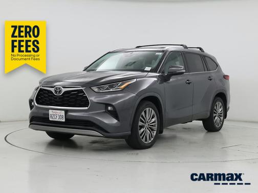 Gray 2022 Toyota Highlander Platinum