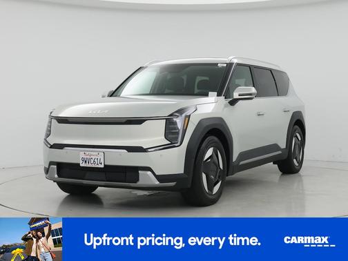 Silver 2026 Kia EV9 Wind