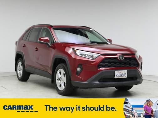 2020 Toyota RAV4 XLE