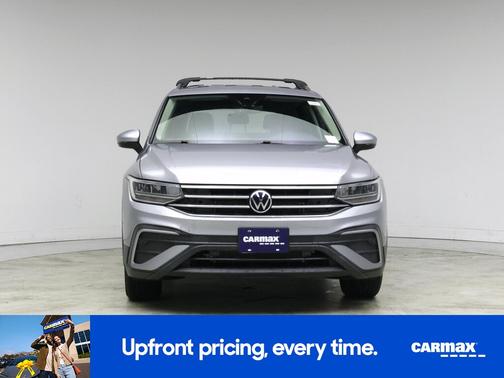 Gray 2022 Volkswagen Tiguan SE