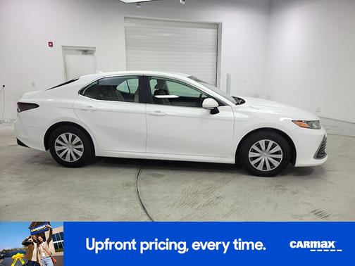 2024 Toyota Camry Hybrid LE