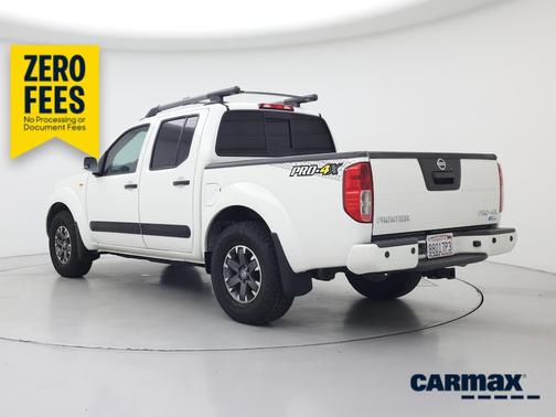 White 2019 Nissan Frontier PRO-4X