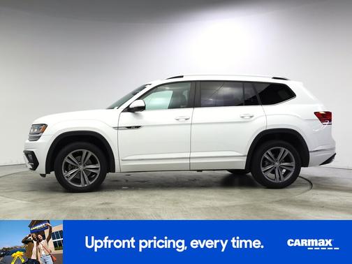 White 2018 Volkswagen Atlas SE w/Tech