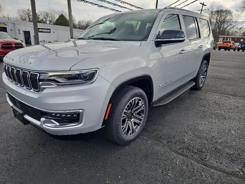 2025 Jeep Wagoneer Base