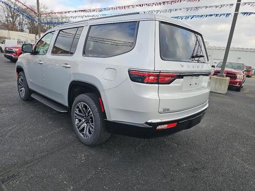 2025 Jeep Wagoneer Base