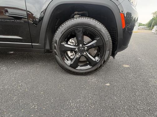 Diamond Black 2026 Jeep Grand Cherokee L Limited