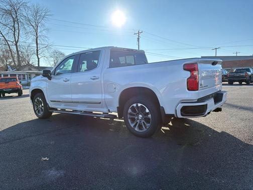 2022 Chevrolet Silverado 1500 High Country