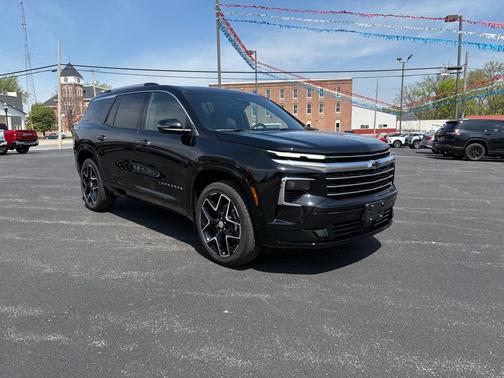 Mosaic Black Metallic 2026 Chevrolet Traverse High Country
