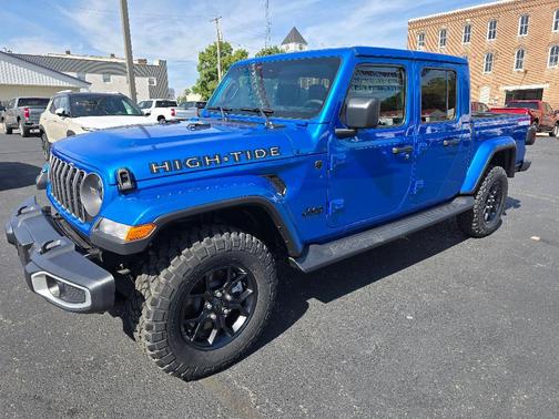 2025 Jeep Gladiator Sport