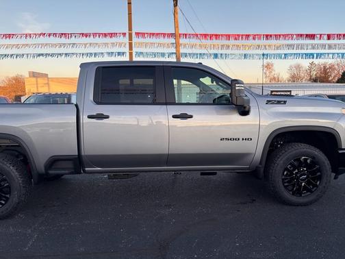 2026 Chevrolet Silverado 2500 Custom