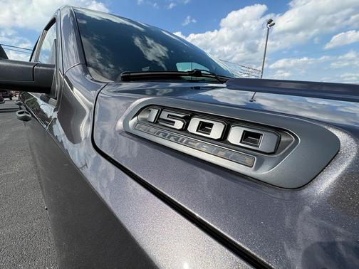Granite Crystal Clearcoat Metallic 2026 RAM 1500 Express